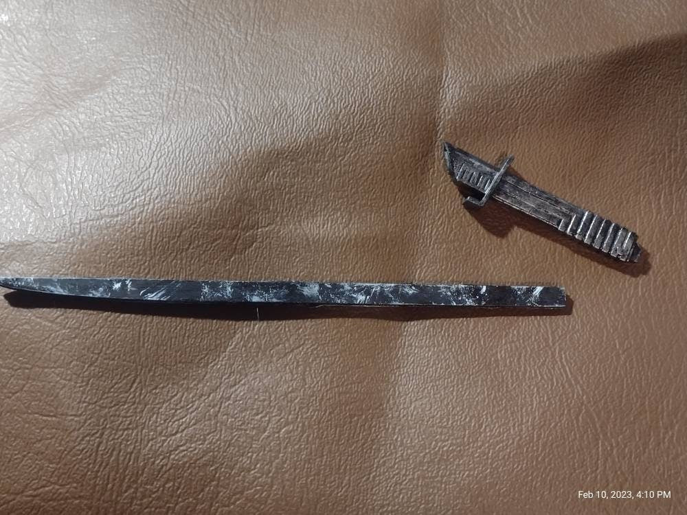 1/6 Dark Saber (with blade) - Custom Action Figure Accessory - Resin 3D Printed