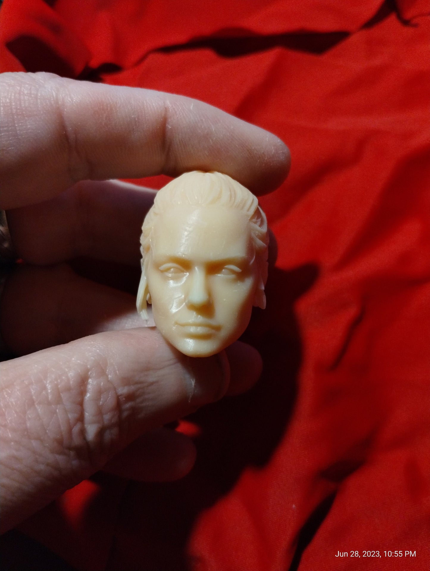 1/6 Rey Head Sculpt (with saber) - Custom Action Figure Accessory - Resin 3D Printed