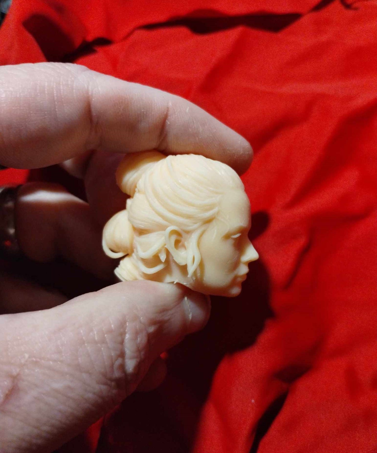 1/6 Rey Head Sculpt (with saber) - Custom Action Figure Accessory - Resin 3D Printed