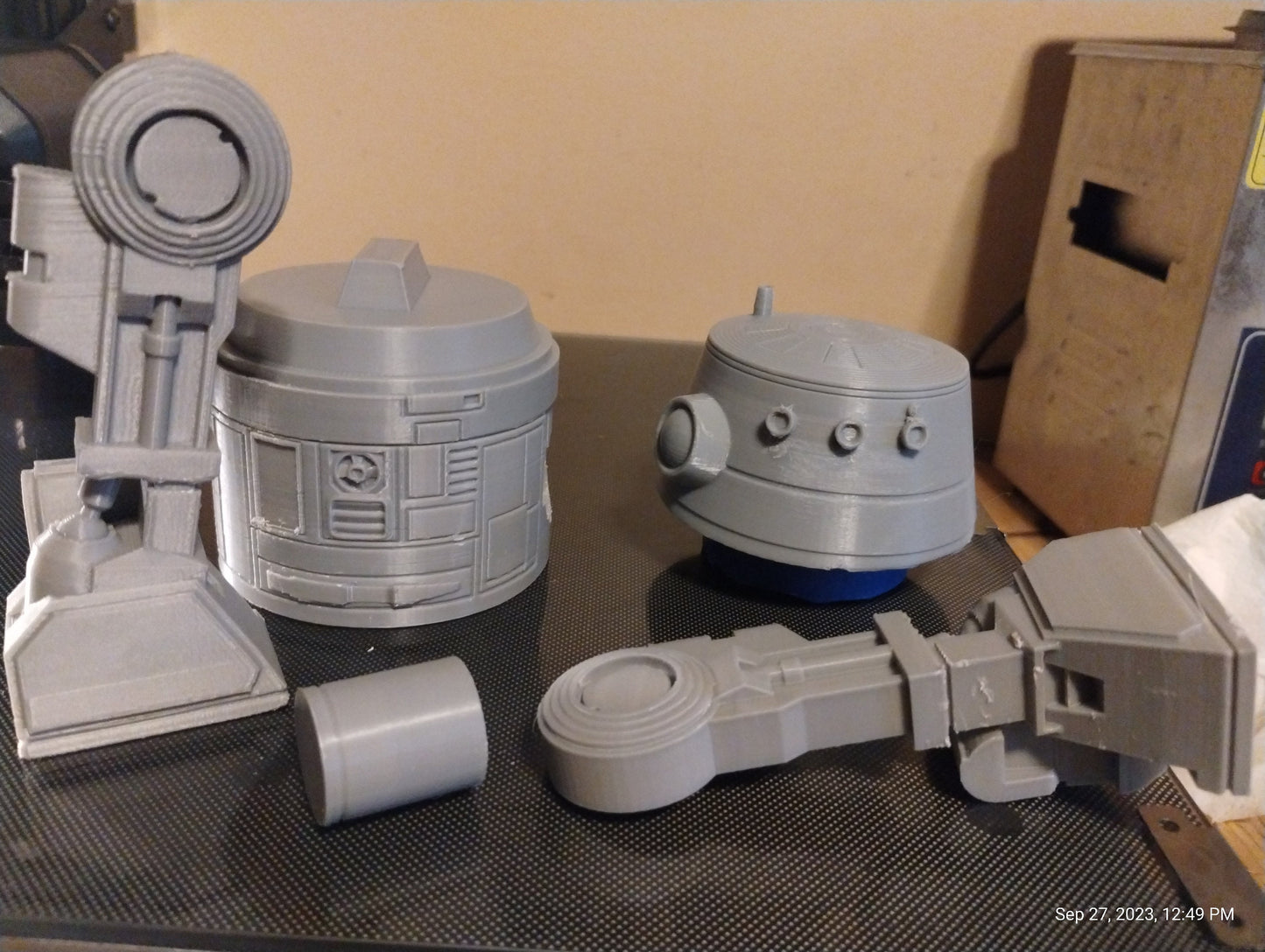 1/6 M2-D8 Droid - Custom Action Figure Accessory - PLA 3D Printed