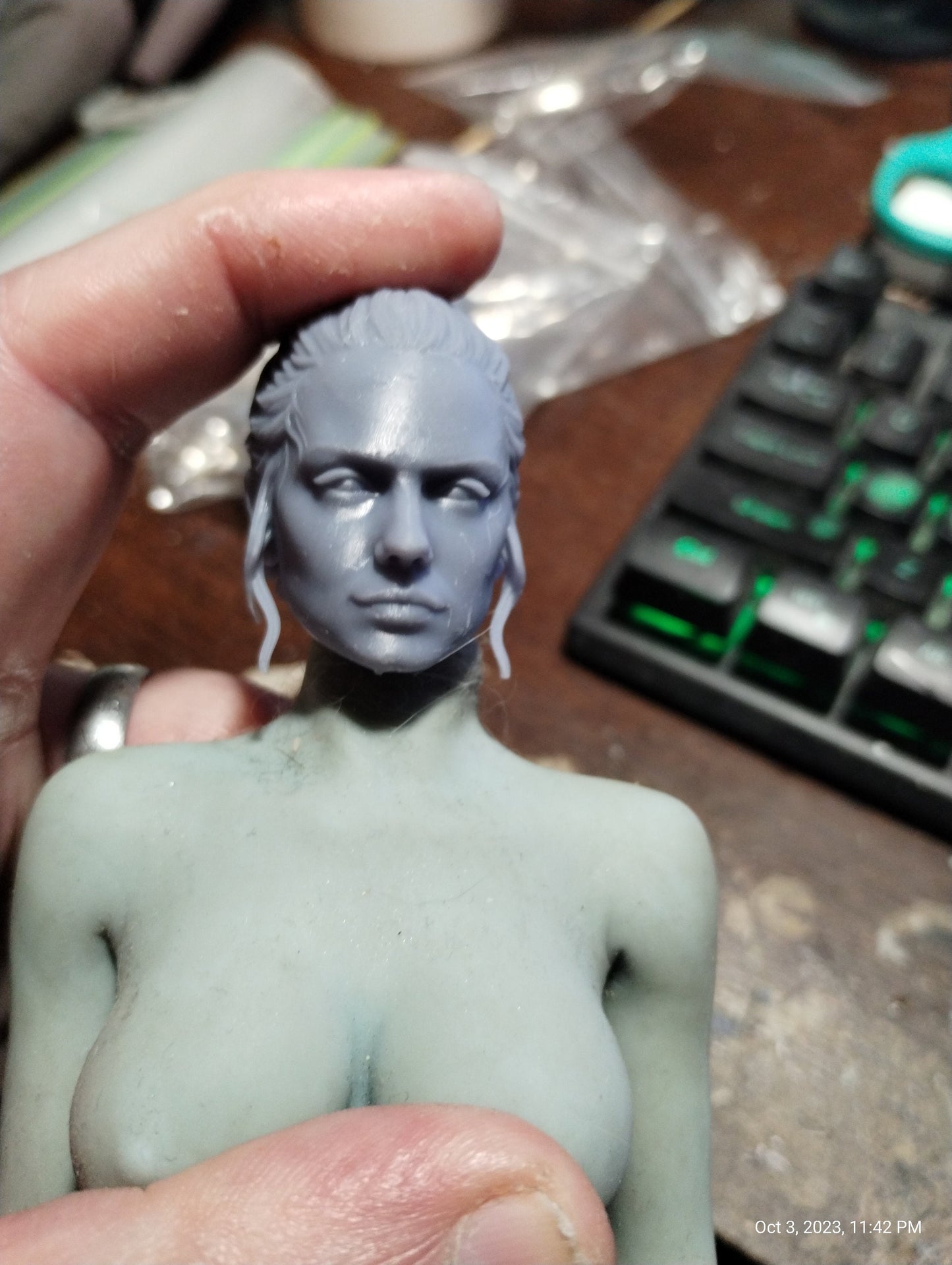 1/6 Rey Head Sculpt (with saber) - Custom Action Figure Accessory - Resin 3D Printed
