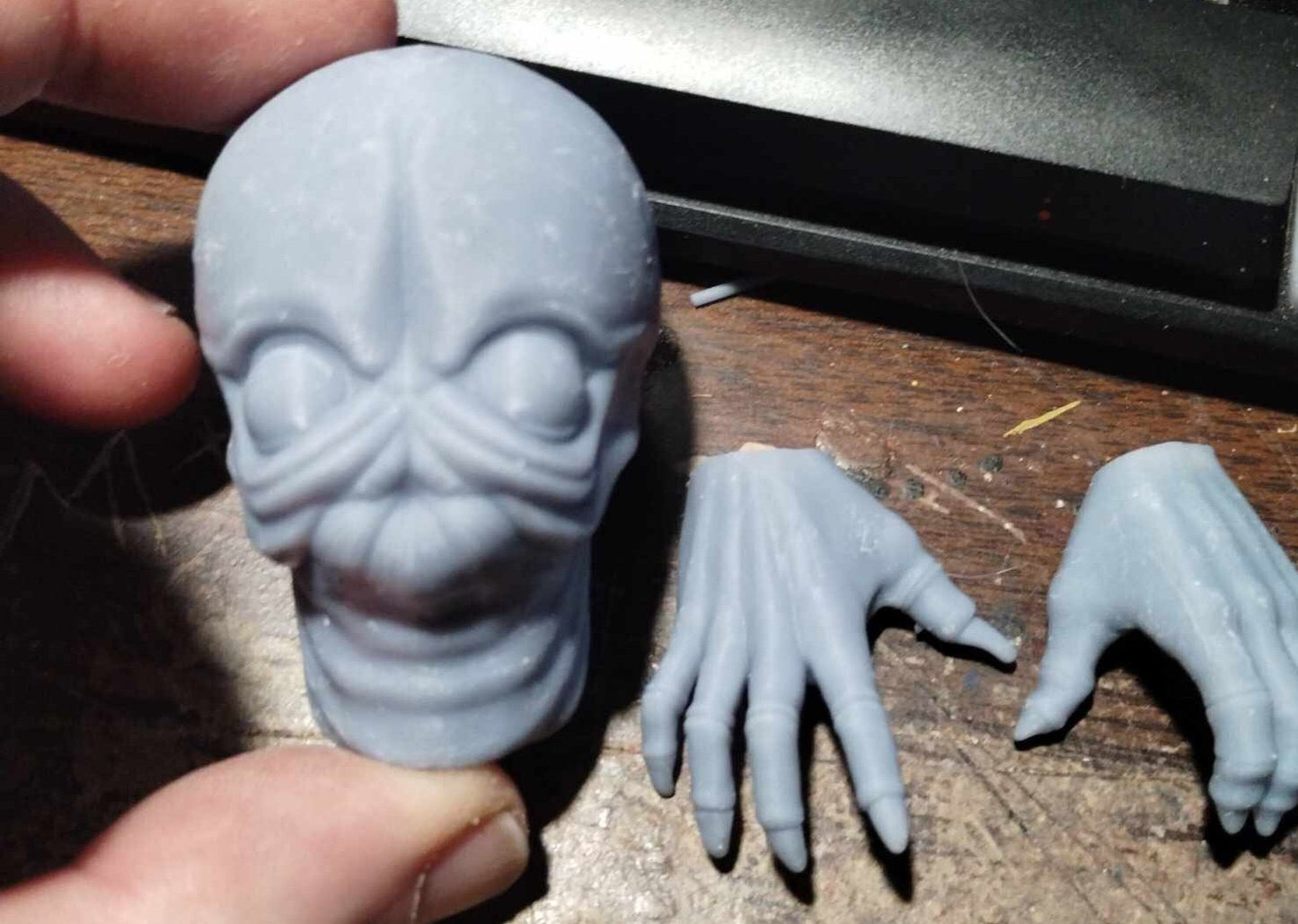 1/6 Bith Head Sculpt & Hands Set - Custom Action Figure Accessory - Resin 3D Printed