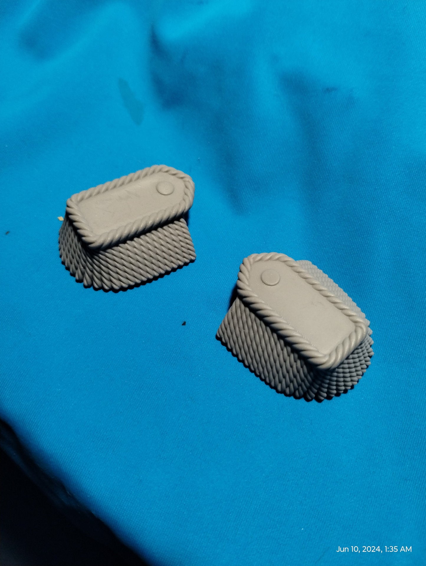 1/6 Thrawn Shoulder Set - Custom Action Figure Accessory - Resin 3D Printed