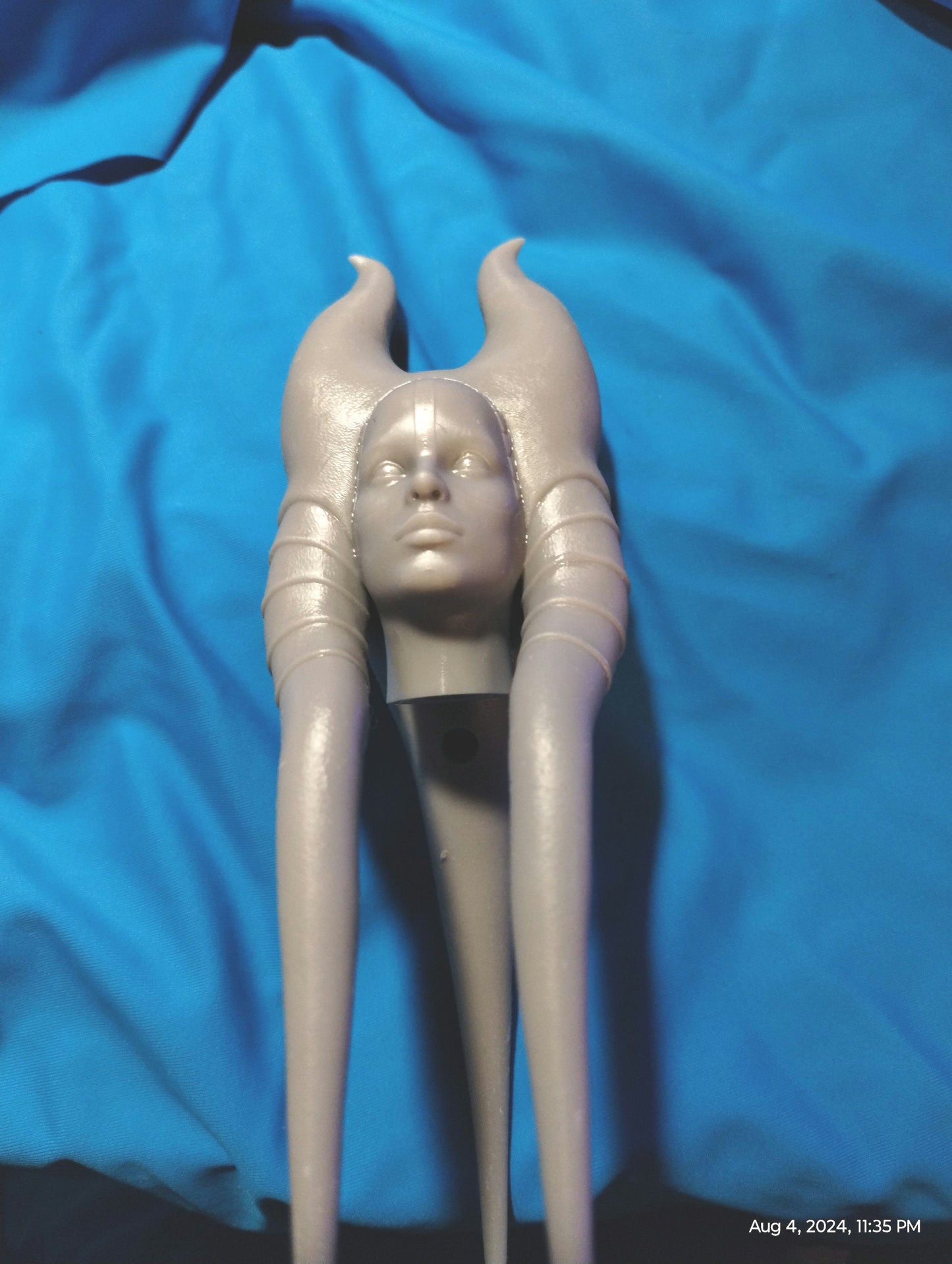 1/6 Shaak Ti Head Sculpt (with saber) - Custom Action Figure Accessory - Resin 3D Printed