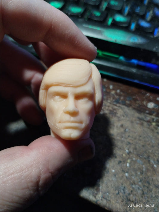 1/6  Luke Skywalker Head Sculpt - Custom Action Figure Accessory - Resin 3D Printed