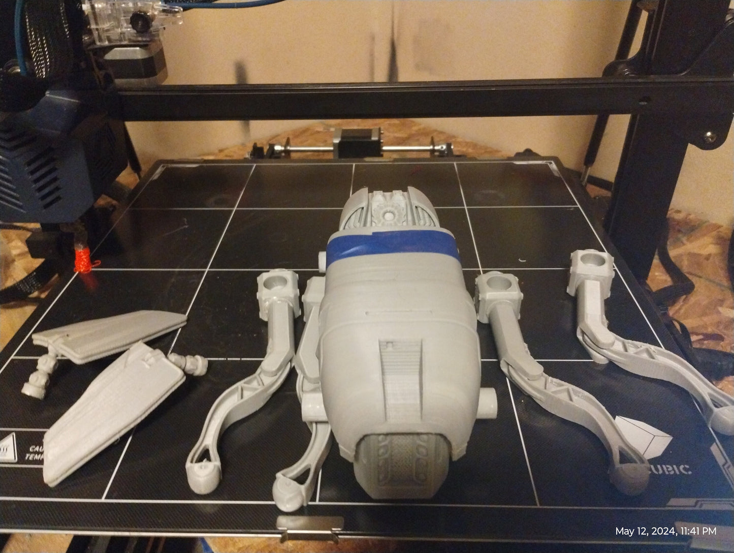1/6 Dog  Droid (book of boba fett) - Custom Action Figure Accessory - PLA 3D Printed
